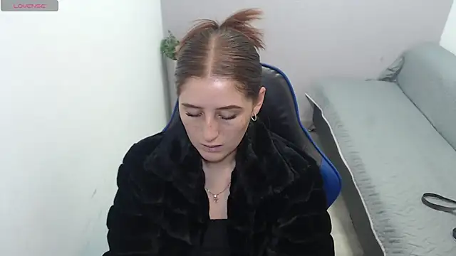 Snapshot of valerie_diaz1 chatting on 18, 10, 2025 valerie diaz1 online show from 18, 10, 2025