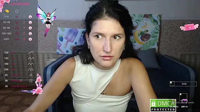 Alianna Solo Kisses online show from 10, 9, 2025