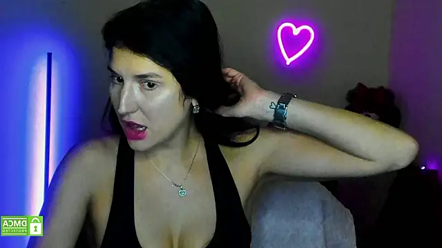 Alianna Solo Kisses online show from 11, 2, 2026