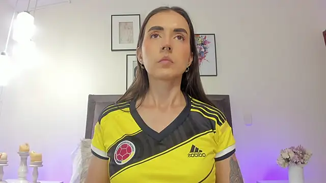 helen mooree online show from 23, 6, 2026