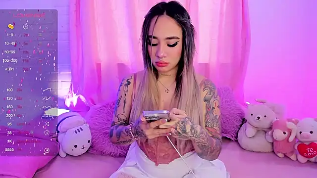 pink quarz online show from 19, 3, 2025