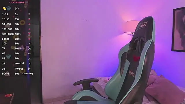 pink quarz online show from 10, 10, 2025