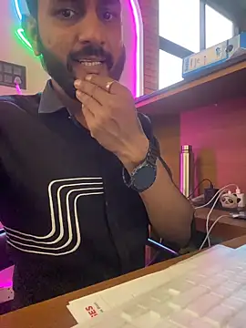 Snapshot of yourluckyfuckboy chatting on 31, 3, 2026 yourluckyfuckboy online show from 31, 3, 2026