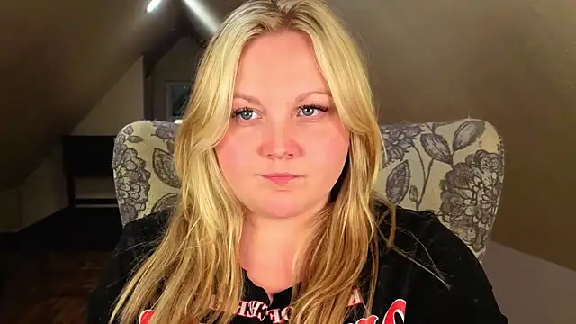 PhatAssBlond online show from 2, 5, 2026
