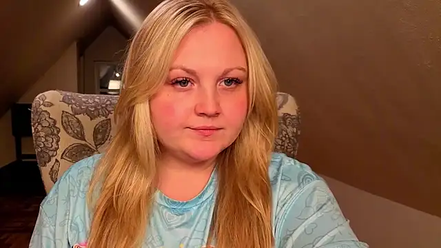 PhatAssBlond online show from 5, 5, 2026