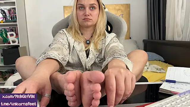 unicornsfeet online show from 29, 4, 2026