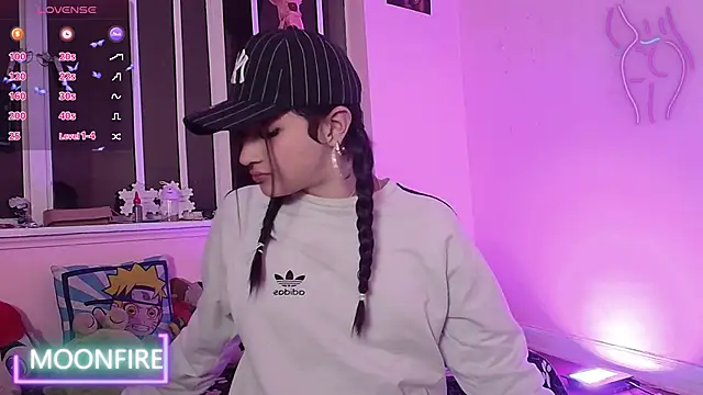 Snapshot of moonfiredancer chatting on 5, 3, 2025 moonfiredancer online show from 5, 3, 2025