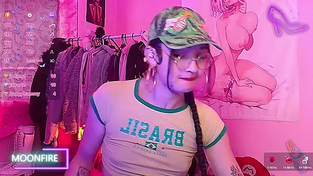 Snapshot of moonfiredancer chatting on 18, 9, 2025 moonfiredancer online show from 18, 9, 2025