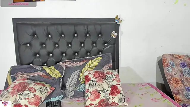 Darlyquenn11 online show from 28, 12, 2024