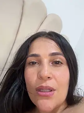 Taylortits online show from 4, 3, 2025