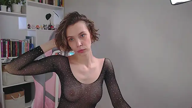 Snapshot of milly_ross chatting on 21, 1, 2025 milly ross online show from 21, 1, 2025