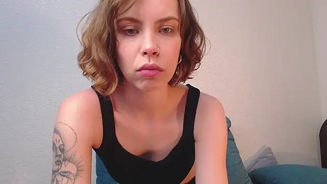 Snapshot of milly_ross chatting on 5, 10, 2025 milly ross online show from 5, 10, 2025