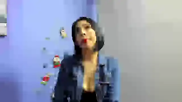 Snapshot of AdelleLennox_cg chatting on 11, 12, 2024 AdelleLennox cg online show from 11, 12, 2024