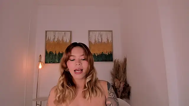 Snapshot of Adria_ross chatting on 29, 5, 2026 Adria ross online show from 29, 5, 2026