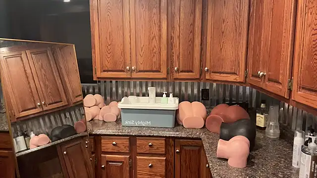 AlphaZack 14 online show from 13, 2, 2025