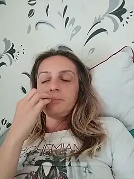 SophyGirl online show from 22, 9, 2025