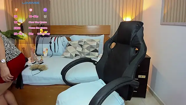 luciana ballesteros  online show from 18, 2, 2025