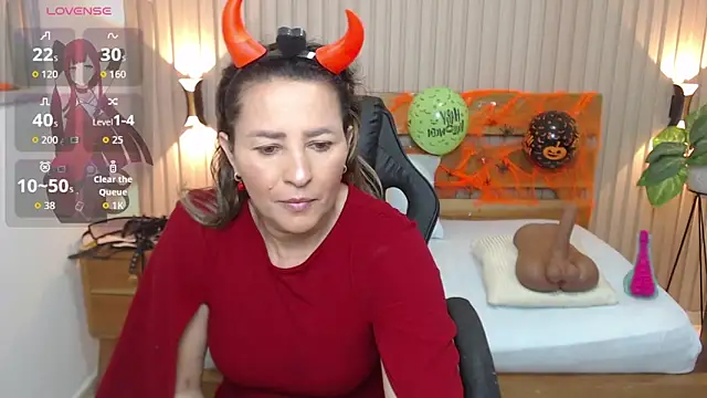 luciana ballesteros  online show from 31, 10, 2025