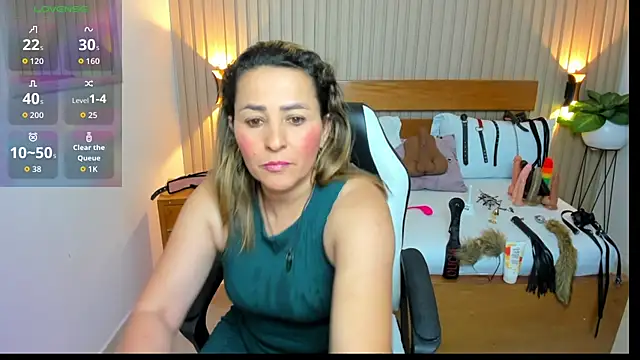 luciana ballesteros  online show from 31, 7, 2026