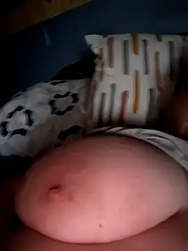 Snapshot of poussychats chatting on 15, 12, 2024 poussychats online show from 15, 12, 2024