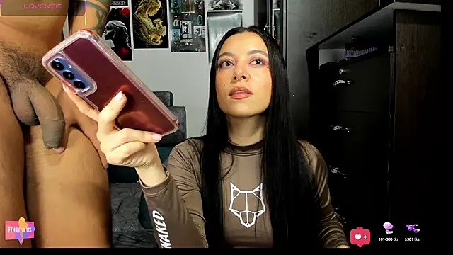 Snapshot of ethan_chloeee chatting on 1, 3, 2026 ethan chloeee online show from 1, 3, 2026