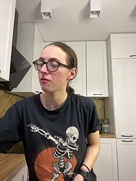 Snapshot of MartiniiSelenna chatting on 16, 11, 2025 MartiniiSelenna online show from 16, 11, 2025