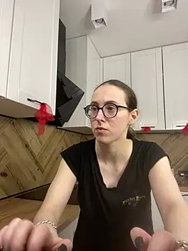 MartiniiSelenna online show from 2, 3, 2026