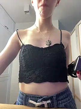MartiniiSelenna online show from 2, 7, 2026