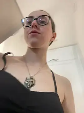 MartiniiSelenna online show from 3, 7, 2026