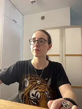 MartiniiSelenna online show from 5, 7, 2026
