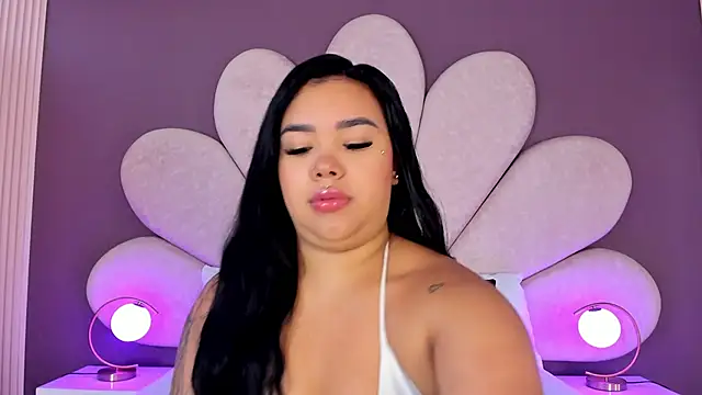 MarianaGarciaa   online show from 21, 10, 2025