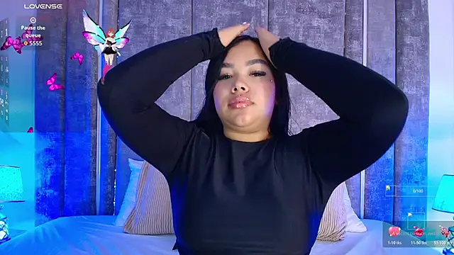 MarianaGarciaa   online show from 24, 11, 2025