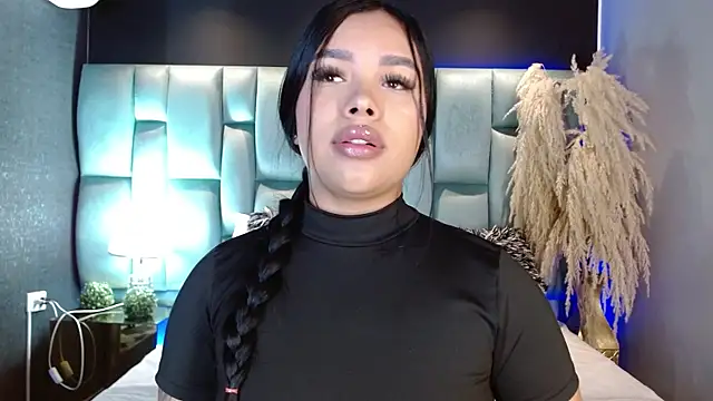 Snapshot of MarianaGarciaa__ chatting on 28, 7, 2026 MarianaGarciaa online show from 28, 7, 2026