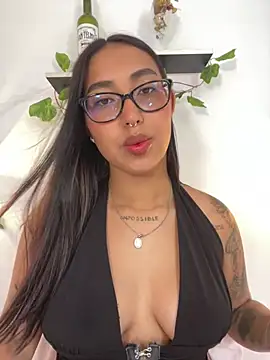 Snapshot of melanieecox chatting on 1, 6, 2026 melanieecox online show from 1, 6, 2026