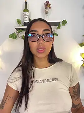 Snapshot of melanieecox chatting on 14, 6, 2026 melanieecox online show from 14, 6, 2026