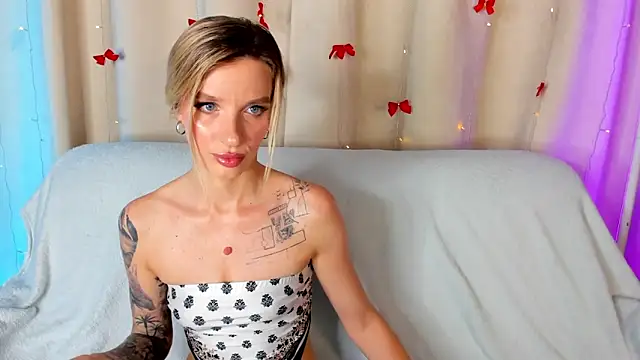 AlinaLovelyX online show from 28, 6, 2026