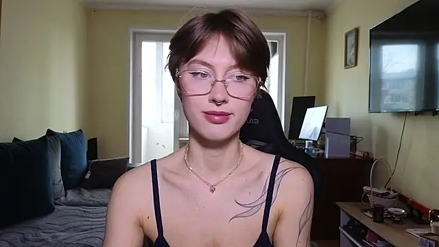 Snapshot of MalvinaBlum chatting on 23, 4, 2026 MalvinaBlum online show from 23, 4, 2026