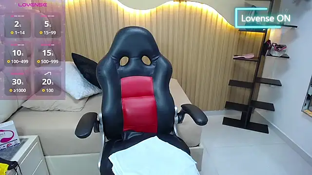nailah love1 online show from 23, 7, 2026