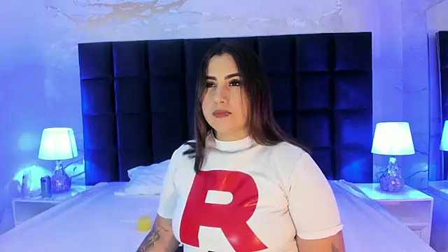 sabrinamilani online show from 6, 2, 2026