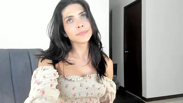 Snapshot of angelturned001 chatting on 6, 3, 2025 angelturned001 online show from 6, 3, 2025