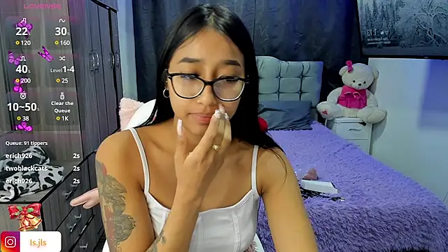 Snapshot of isa_bellaa0 chatting on 6, 1, 2025 isa bellaa0 online show from 6, 1, 2025