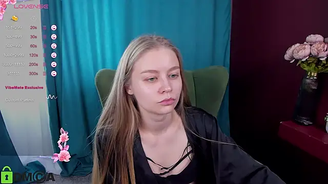 Snapshot of Polumna_cute chatting on 7, 12, 2024 Polumna cute online show from 7, 12, 2024