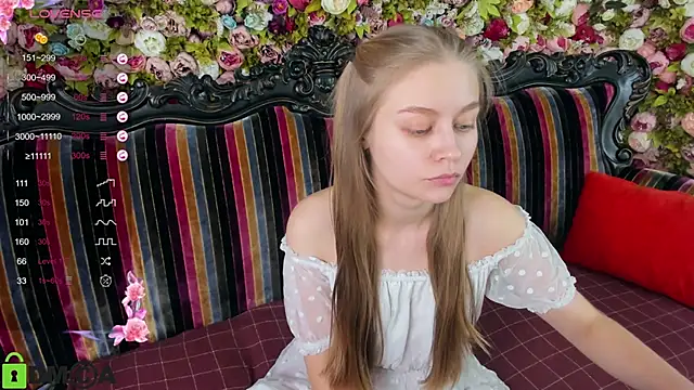 Snapshot of Polumna_cute chatting on 11, 12, 2024 Polumna cute online show from 11, 12, 2024