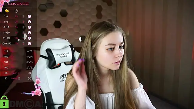 Snapshot of Polumna_cute chatting on 20, 2, 2025 Polumna cute online show from 20, 2, 2025