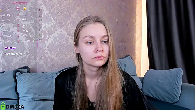 Snapshot of Polumna_cute chatting on 9, 10, 2025 Polumna cute online show from 9, 10, 2025