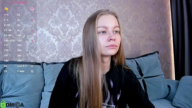 Snapshot of Polumna_cute chatting on 11, 10, 2025 Polumna cute online show from 11, 10, 2025