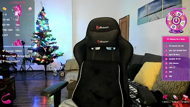 Snapshot of PlayfulGoddess chatting on 20, 12, 2024 PlayfulGoddess online show from 20, 12, 2024