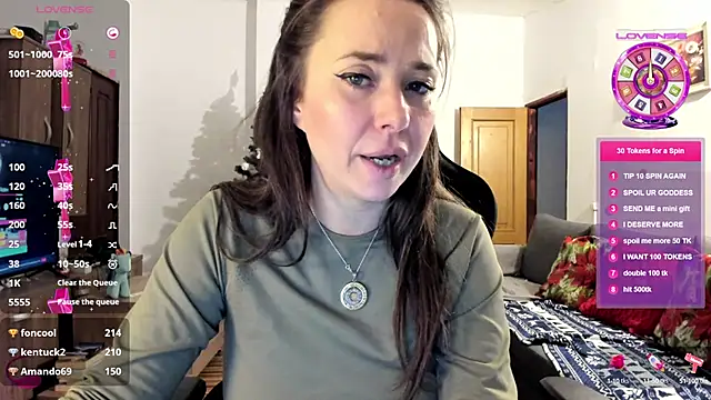 Snapshot of PlayfulGoddess chatting on 3, 2, 2025 PlayfulGoddess online show from 3, 2, 2025