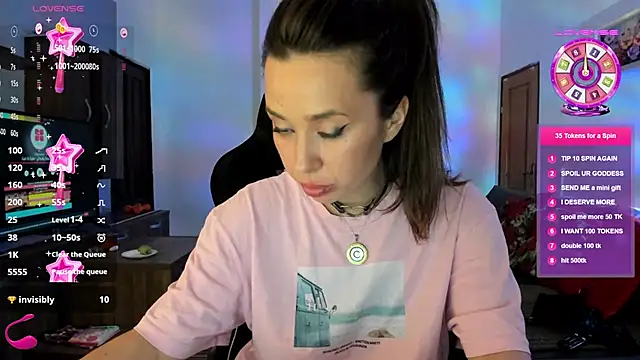 Snapshot of PlayfulGoddess chatting on 4, 3, 2025 PlayfulGoddess online show from 4, 3, 2025