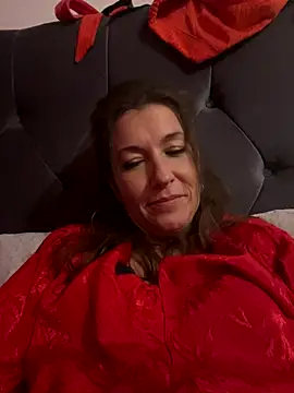 Lwhite1 online show from 26, 10, 2025